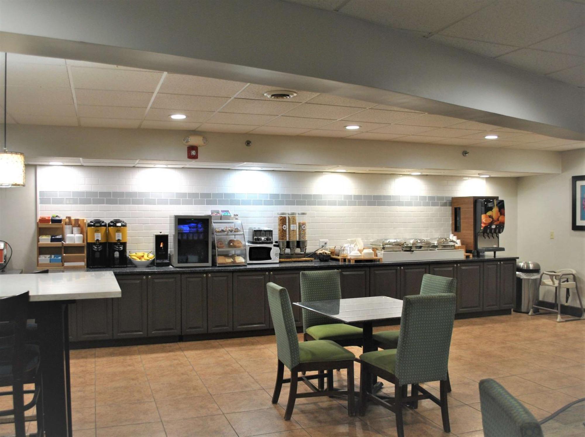 Best Western Owego Inn Esterno foto