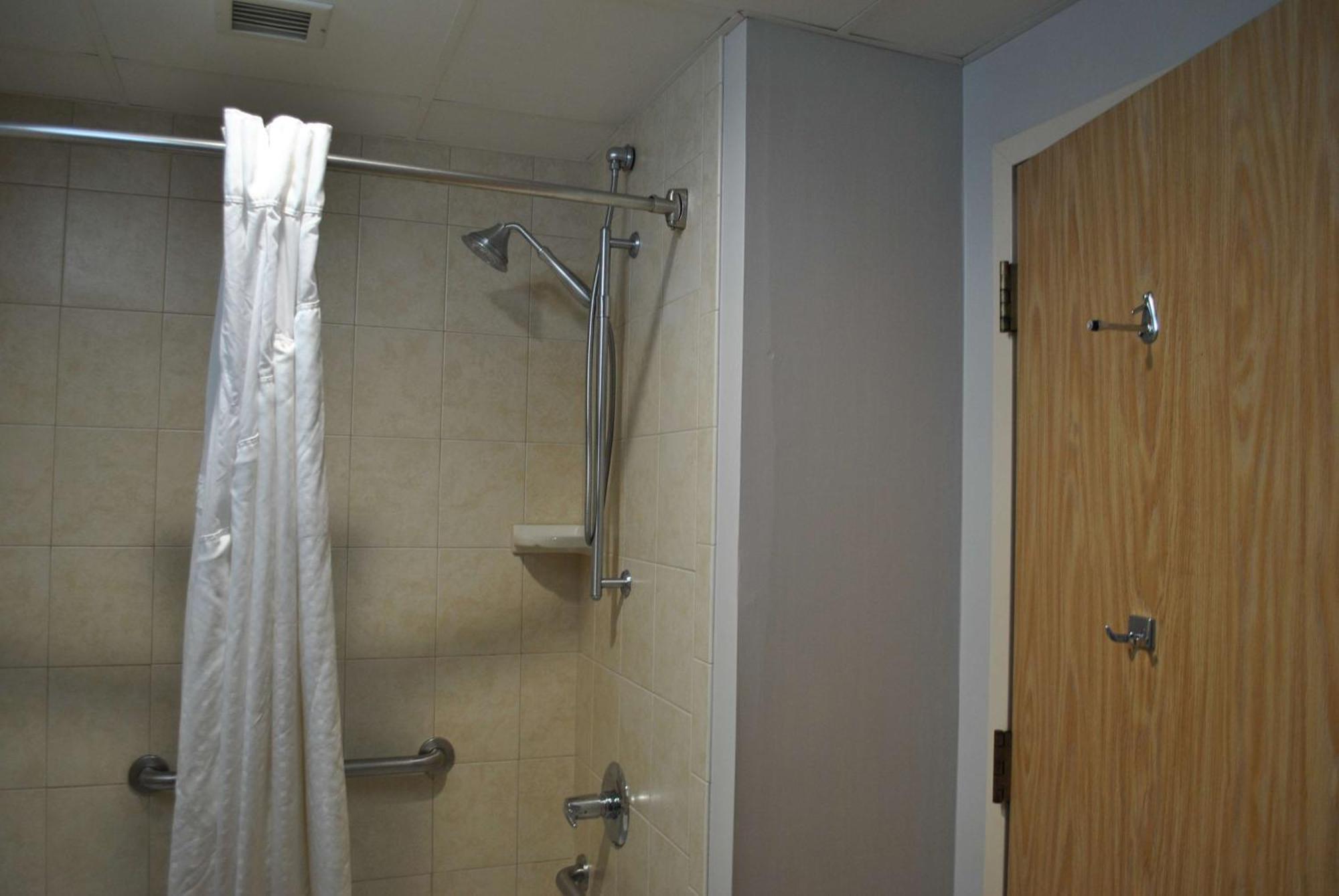 Best Western Owego Inn Esterno foto