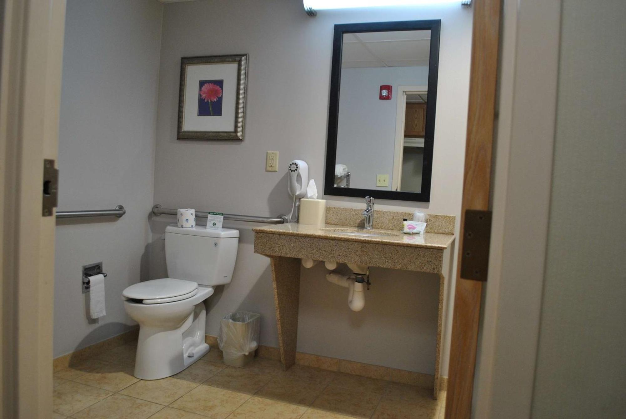 Best Western Owego Inn Esterno foto